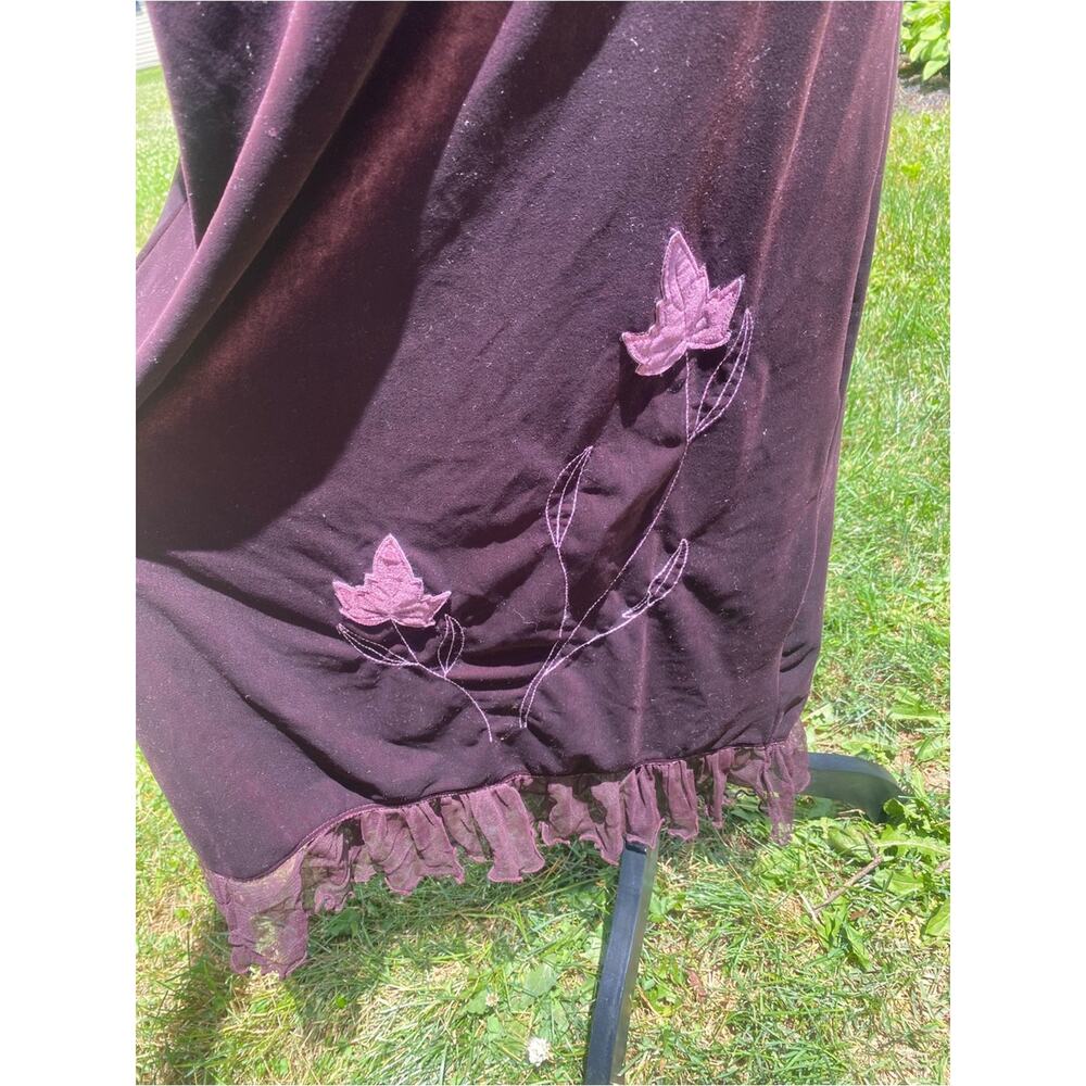 XOXO Dark Purple Velvet Midi Skirt Floral Applique Y2K Made in USA Whimsygoth - Picture 3 of 5